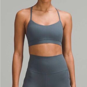 Lululemon Flow Y Bra Nulu *Light Support, A–C Cups
Oil Grey Size 8